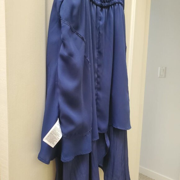 Dress - Picture 4 of 5